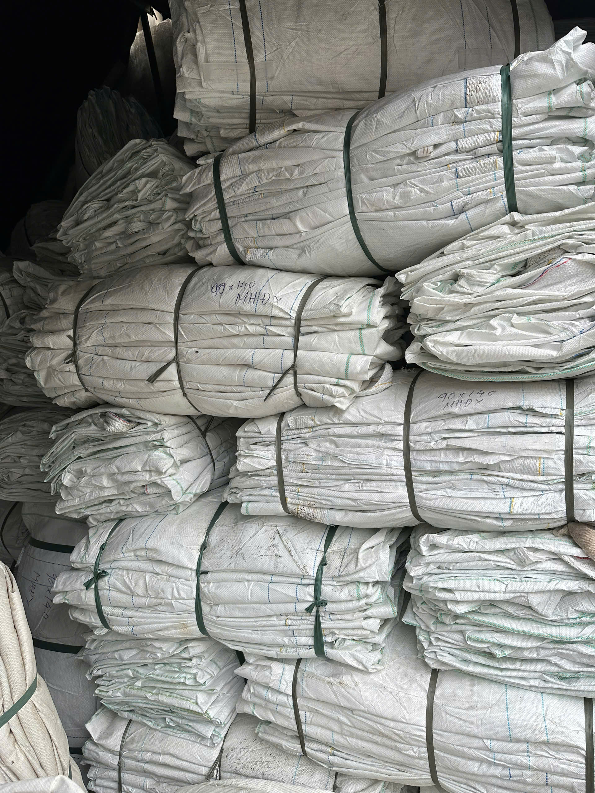 z6331301732169_051_918204e2e07de827ae58f4a3b091a8ff